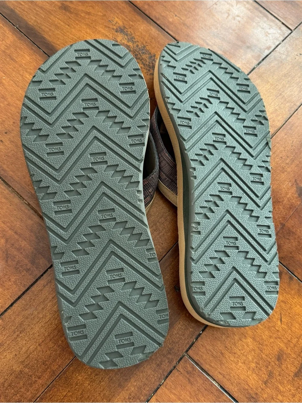 TOMS Men’s Flip flop - Verano - size 9 - New